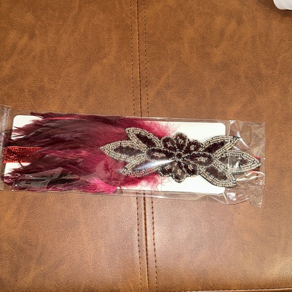 Vintage Red Feathered Rhinestones Headband Peacock Gatsby 1920 Flapper - Picture 4 of 4
